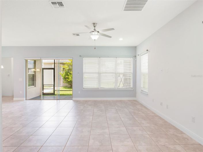 Image No.14-4 Bed House for sale