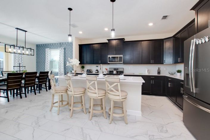 Image No.12-6 Bed House for sale