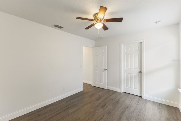 Image No.18-4 Bed House for sale