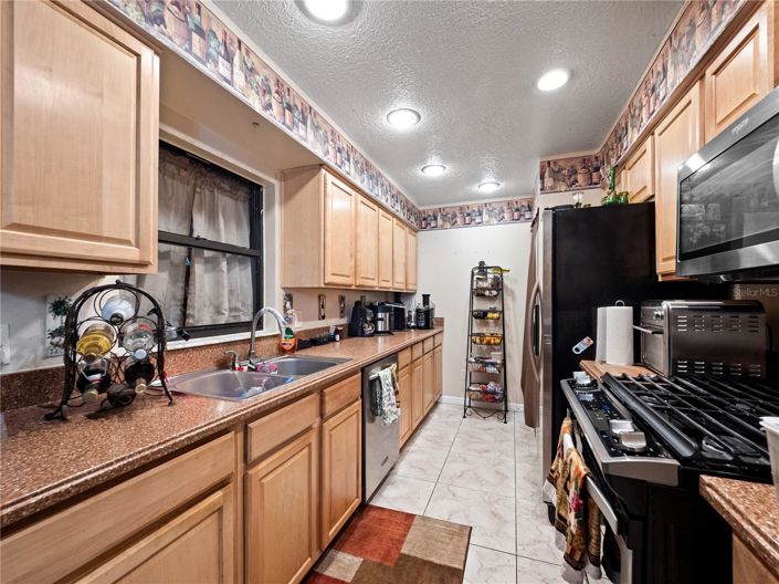 Image No.14-3 Bed House for sale