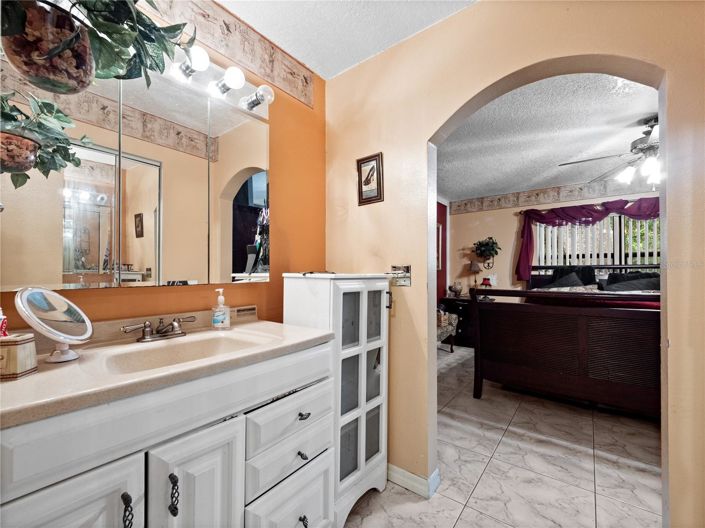 Image No.16-3 Bed House for sale