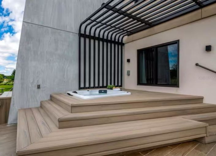 Image No.31-4 Bed Townhouse for sale