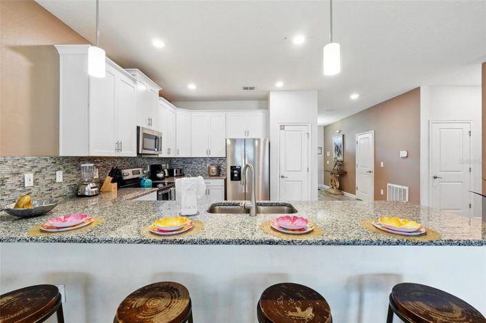 Image No.11-8 Bed House for sale