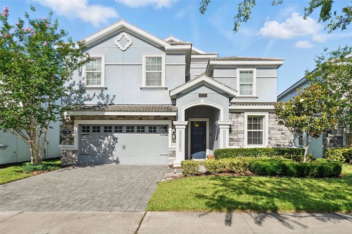 Image No.2-8 Bed House for sale