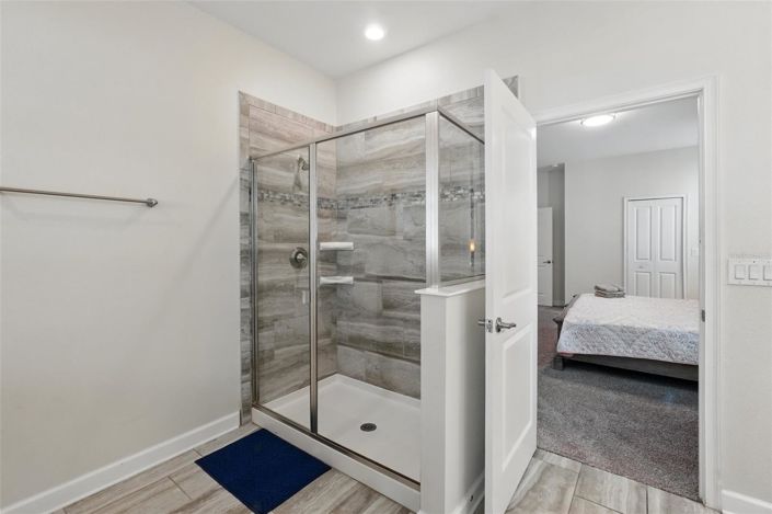 Image No.25-8 Bed House for sale