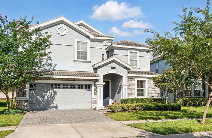 Image No.3-8 Bed House for sale