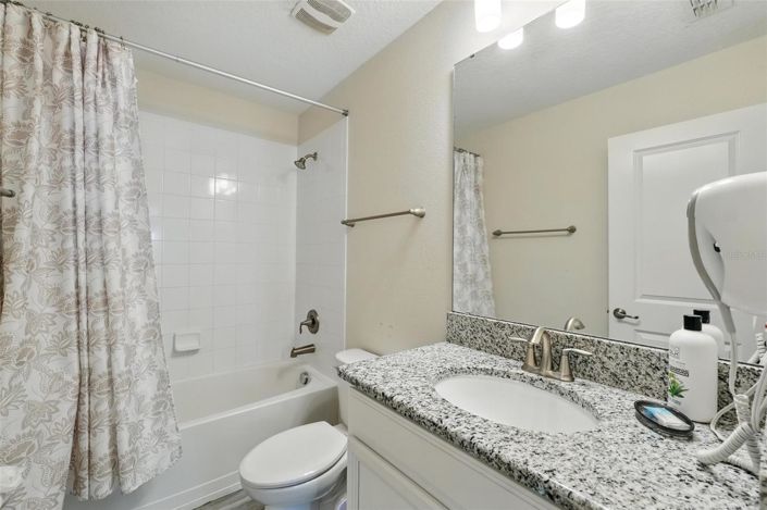 Image No.38-8 Bed House for sale