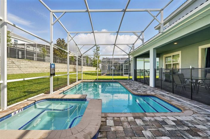 Image No.55-8 Bed House for sale