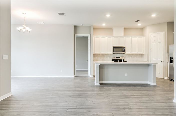 Image No.24-4 Bed House for sale