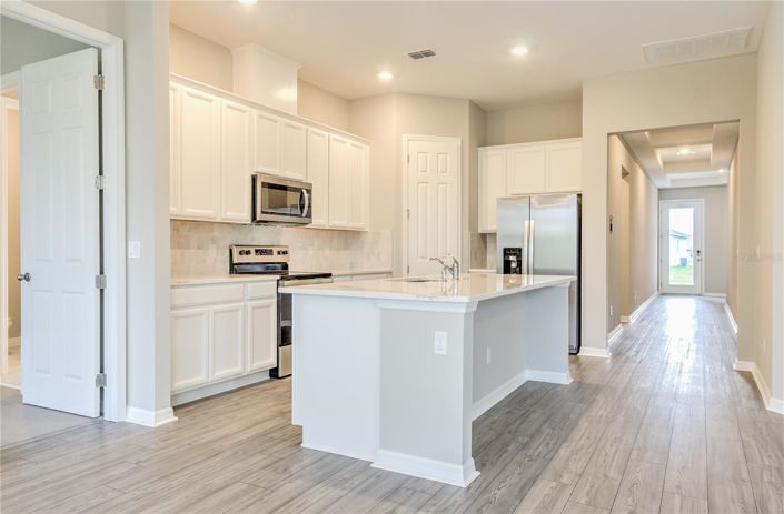 Image No.25-4 Bed House for sale