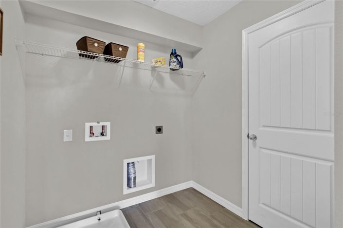 Image No.17-4 Bed House for sale