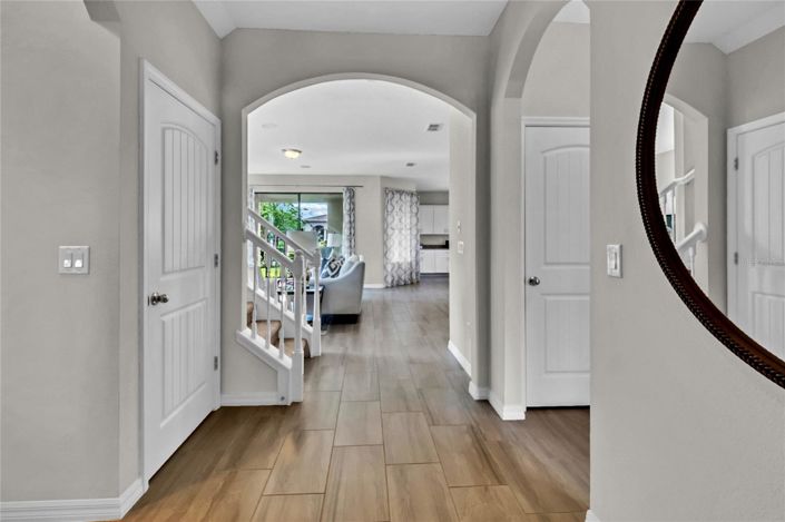 Image No.23-4 Bed House for sale