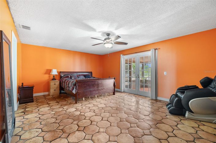 Image No.30-5 Bed House for sale