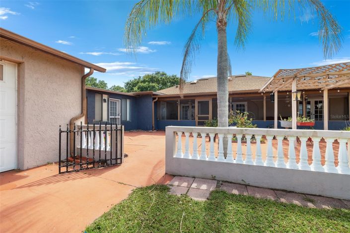 Image No.46-5 Bed House for sale