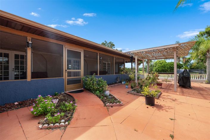 Image No.50-5 Bed House for sale