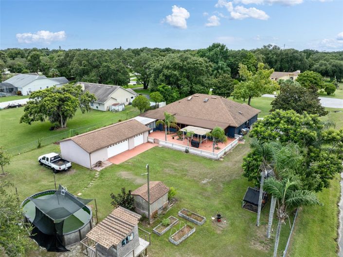 Image No.8-5 Bed House for sale