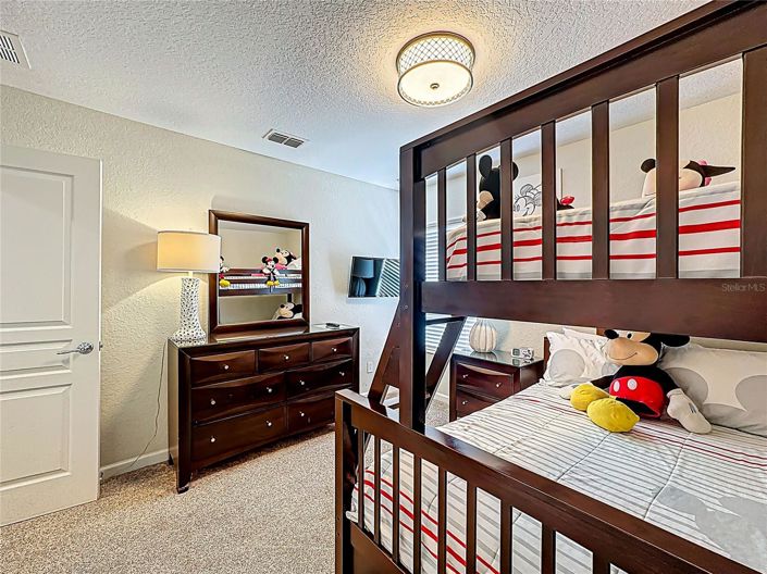 Image No.24-6 Bed House for sale