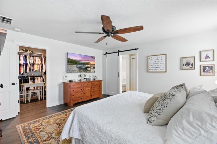 Image No.19-4 Bed House for sale