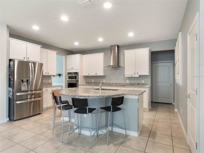 Image No.13-6 Bed House for sale