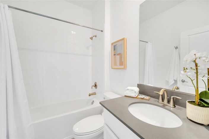 Image No.19-5 Bed House for sale