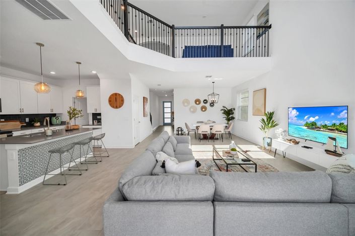 Image No.9-5 Bed House for sale