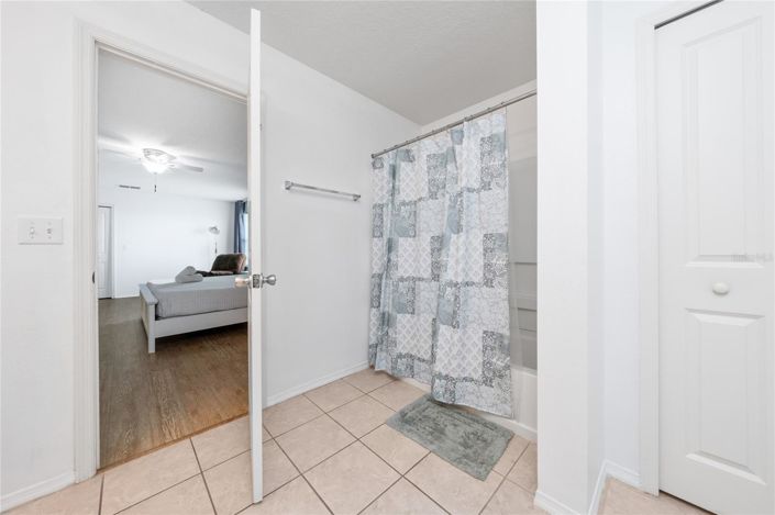 Image No.27-7 Bed House for sale