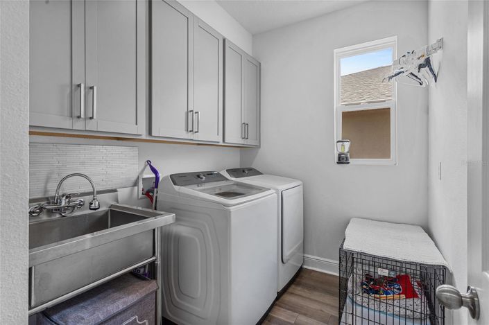 Image No.17-4 Bed House for sale