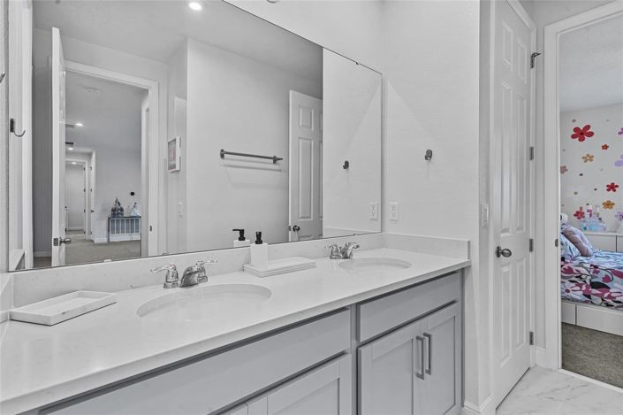 Image No.28-4 Bed House for sale