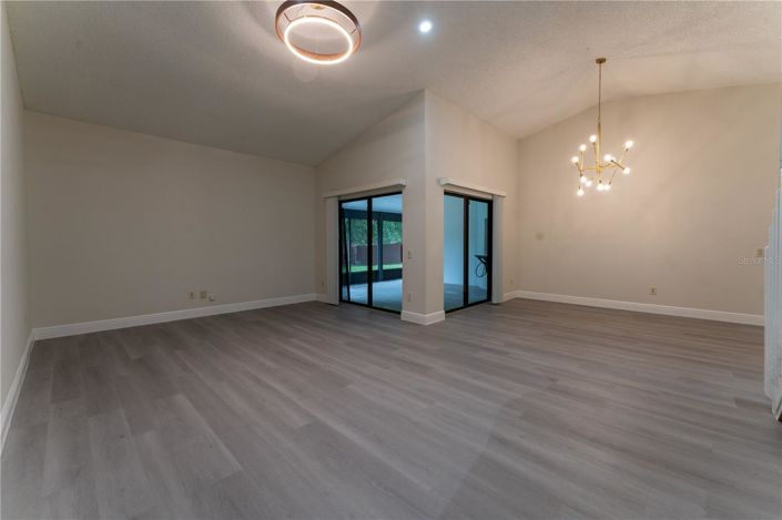 Image No.13-4 Bed House for sale