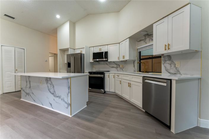 Image No.22-4 Bed House for sale