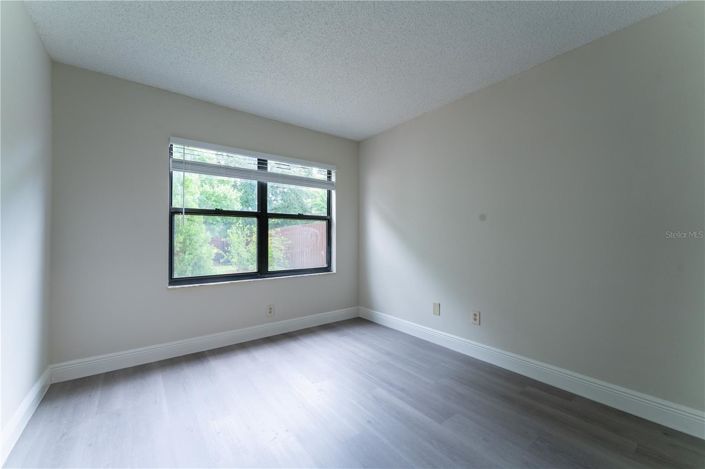 Image No.38-4 Bed House for sale