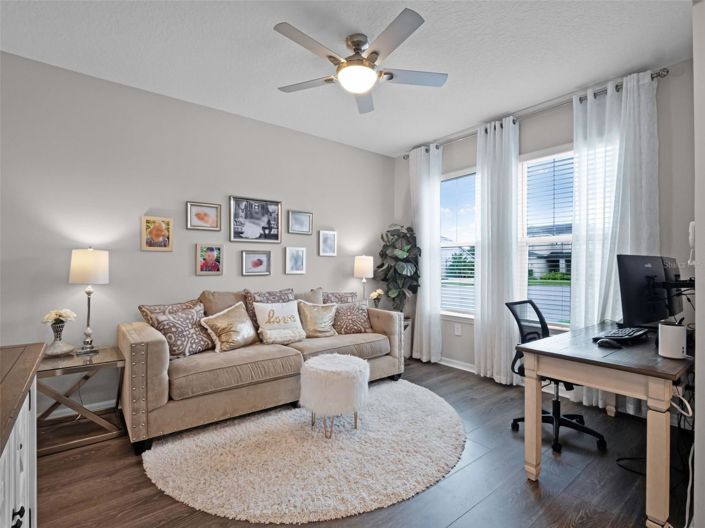 Image No.15-4 Bed House for sale