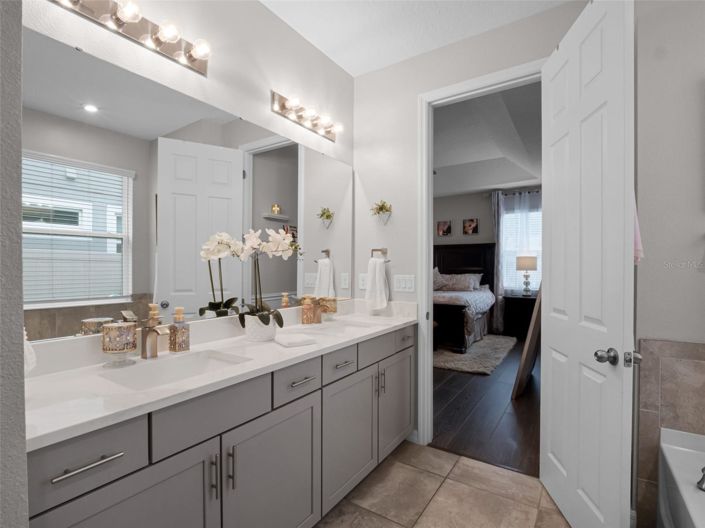 Image No.35-4 Bed House for sale