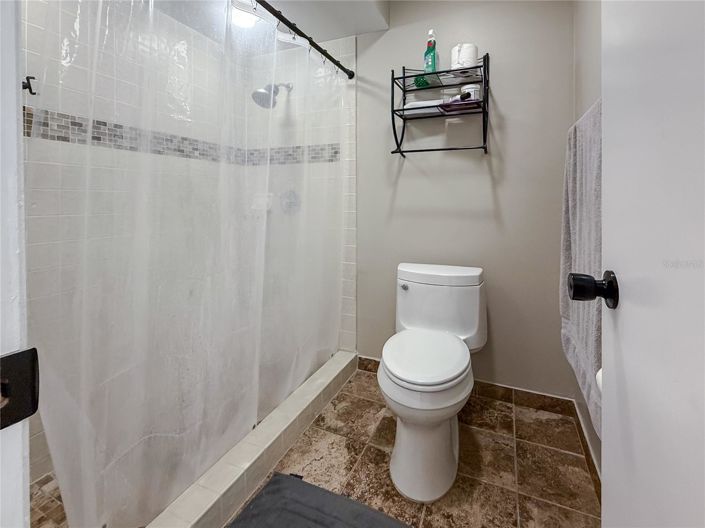 Image No.16-4 Bed House for sale