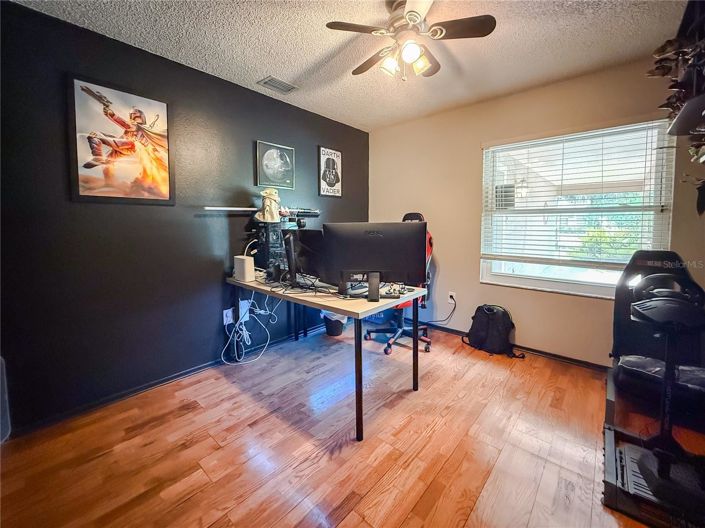 Image No.20-4 Bed House for sale