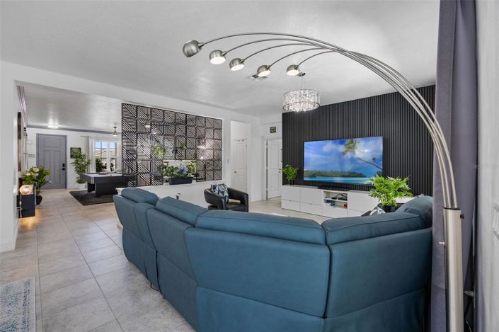 Image No.10-4 Bed House for sale