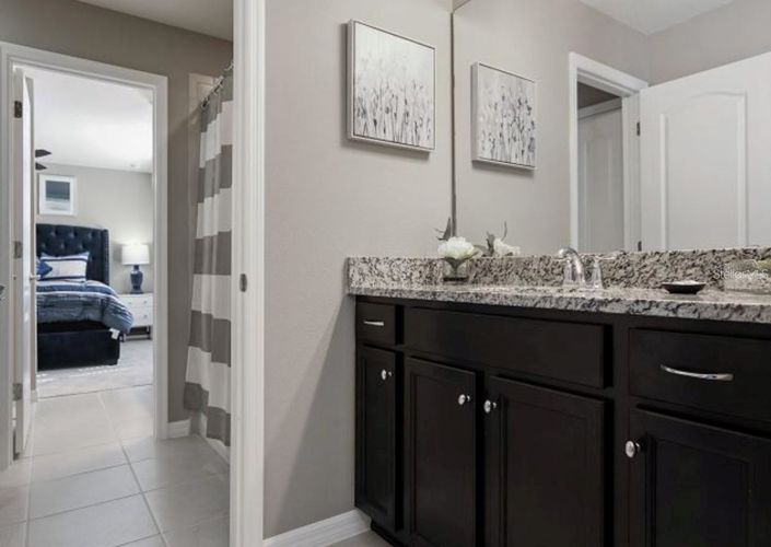 Image No.29-9 Bed House for sale