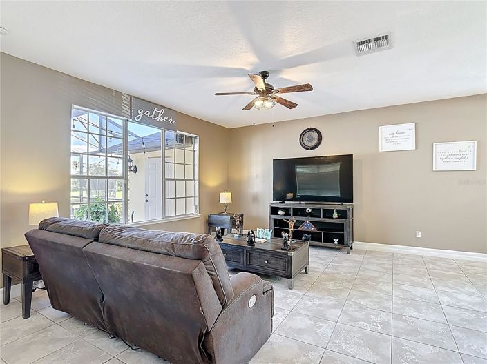 Image No.23-5 Bed House for sale