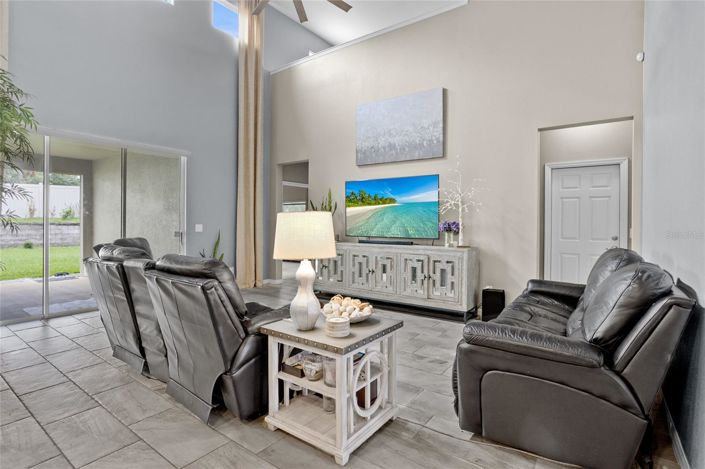 Image No.12-4 Bed House for sale