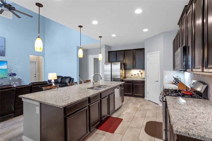 Image No.17-4 Bed House for sale