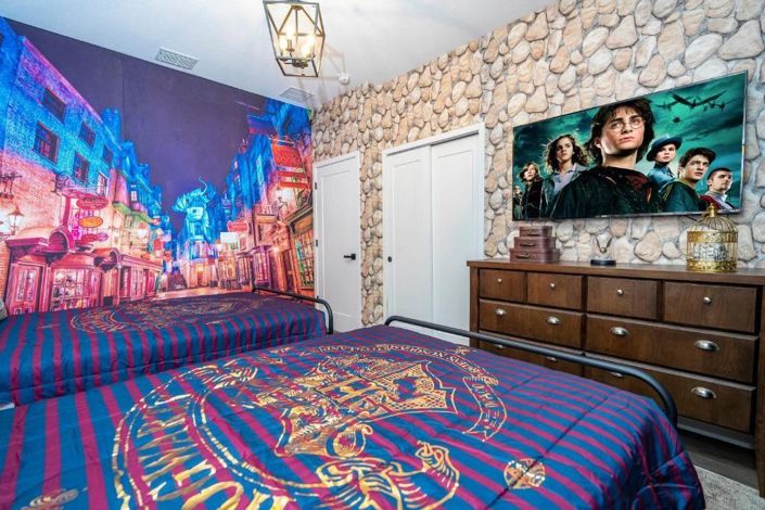 Image No.28-5 Bed Townhouse for sale