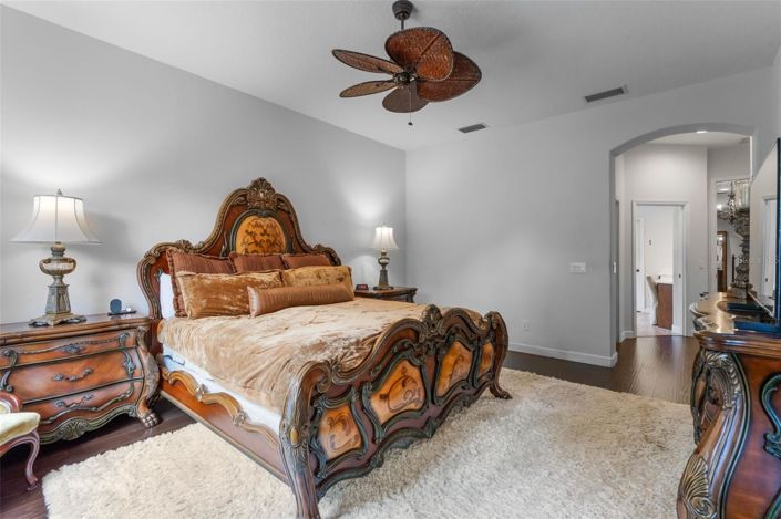 Image No.24-3 Bed House for sale