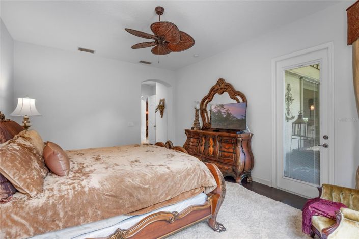 Image No.25-3 Bed House for sale