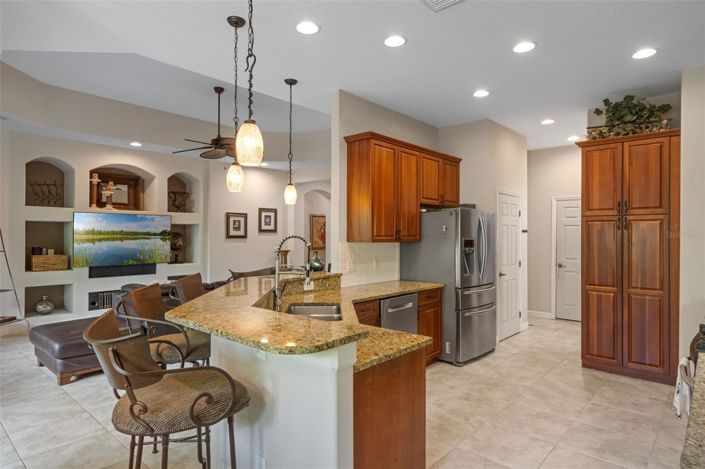 Image No.8-3 Bed House for sale