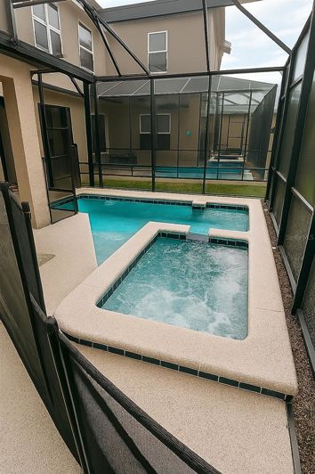 Image No.30-5 Bed House for sale