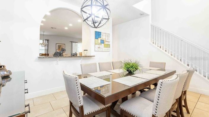 Image No.6-6 Bed House for sale