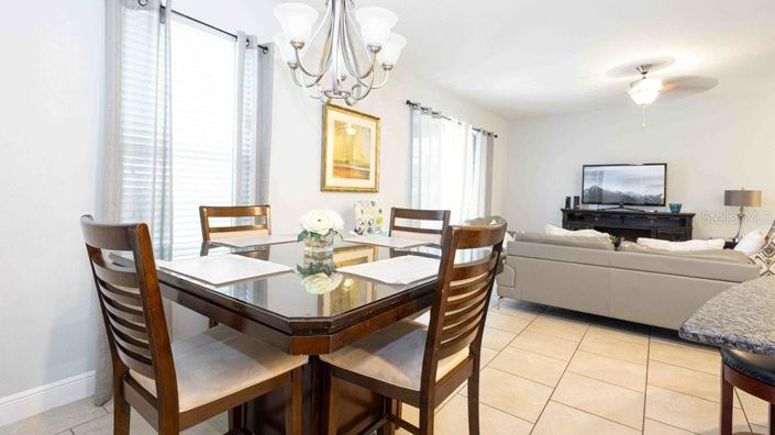 Image No.9-6 Bed House for sale