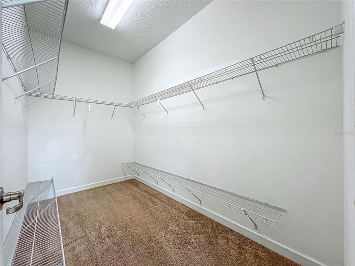 Image No.28-4 Bed House for sale