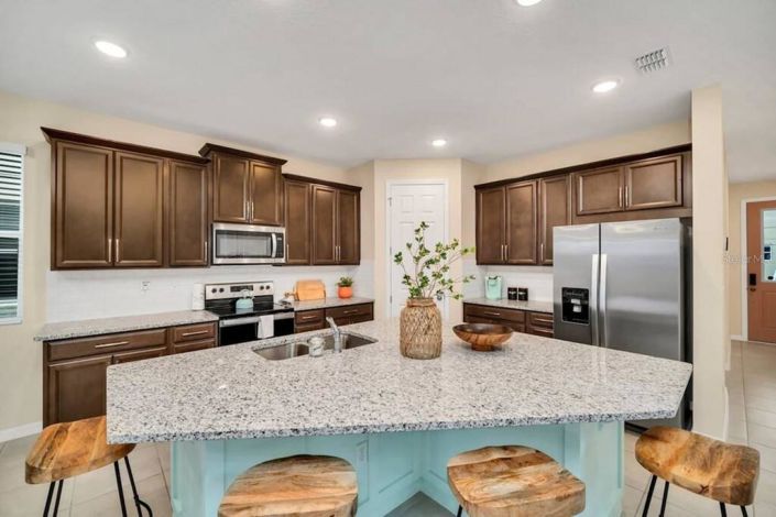 Image No.14-7 Bed House for sale