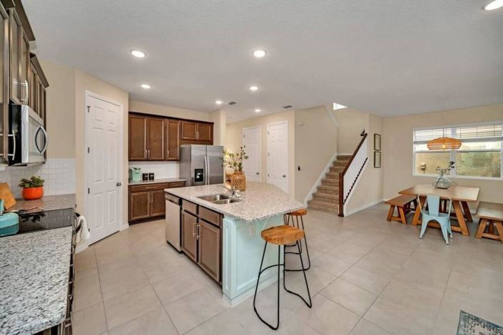 Image No.15-7 Bed House for sale